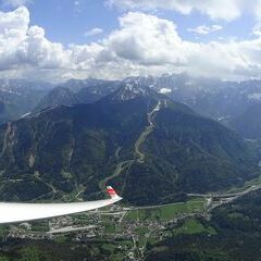 Flugwegposition um 12:56:28: Aufgenommen in der Nähe von 33018 Tarvis, Udine, Italien in 2090 Meter